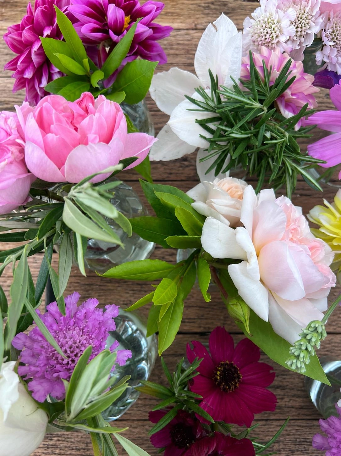 Seasonal flower arrangement by Moo's Flowers
